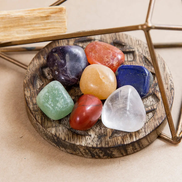 Chakra Crystal Healing Kit - 6 Colorful Mineral Stones Plus 7 Chakra Healing Crystal Home